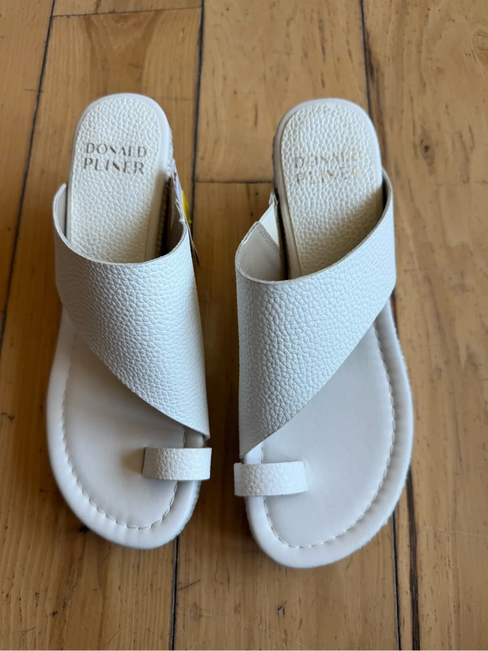 Donald J. Pliner brand white fit